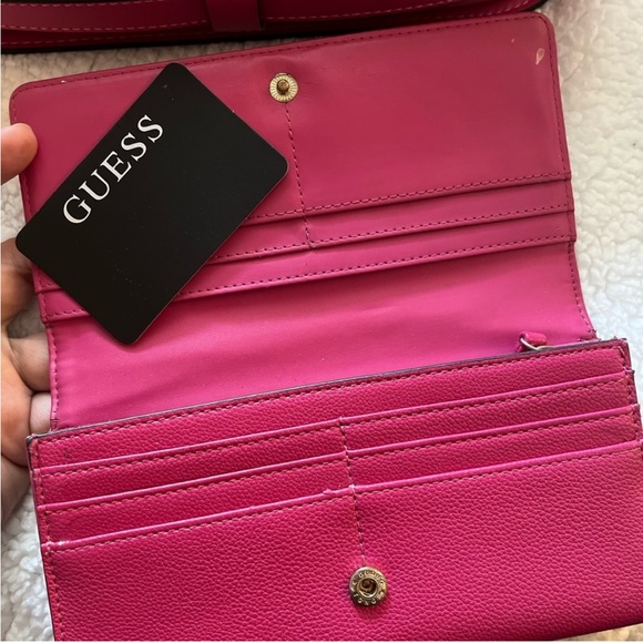 Guess Matching Bag and Wallet Bundle - Picture 9 of 9